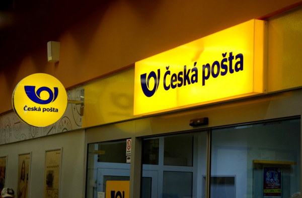 Pobočky České pošty se vracejí k běžné provozní době